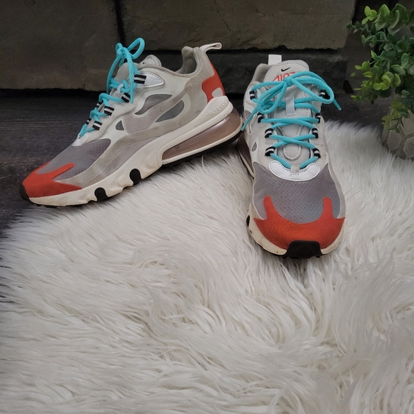 Nike Women's Air Max 270 React "Light Beige/Chalk" size 7.5 - Picture 3 of 14
